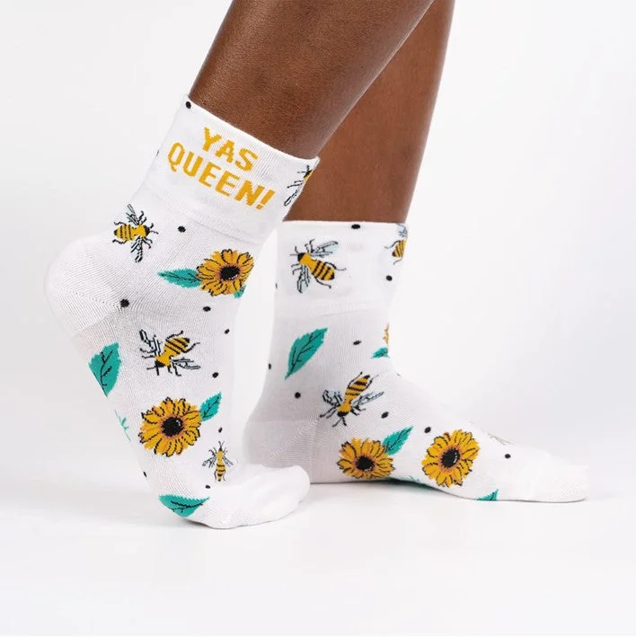 Yas Queen Women's Crew Socks